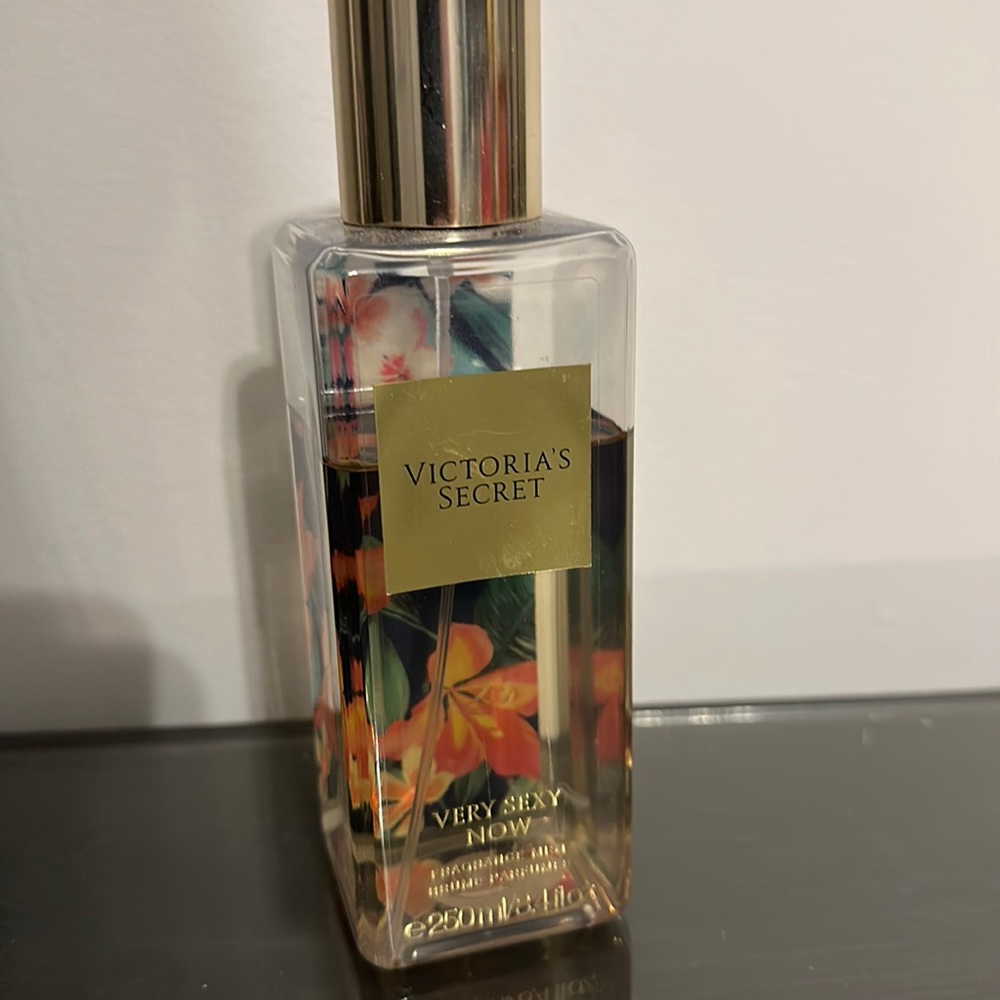 Very Sexy Now Body Mist